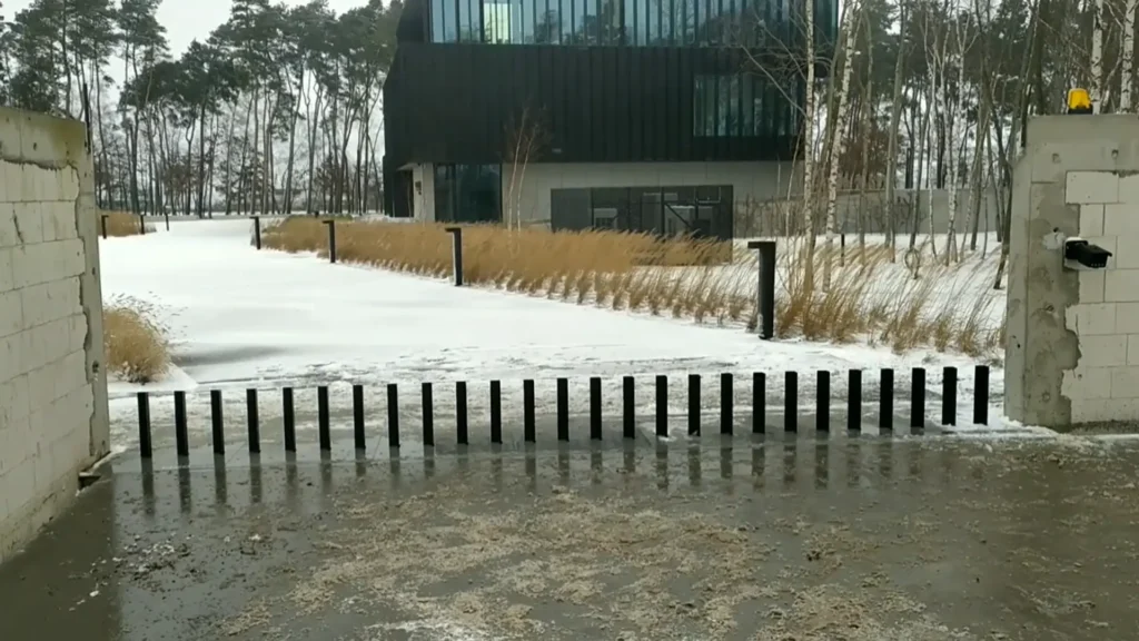 Výsuvné, zapouštěné a do země ukryté brány
