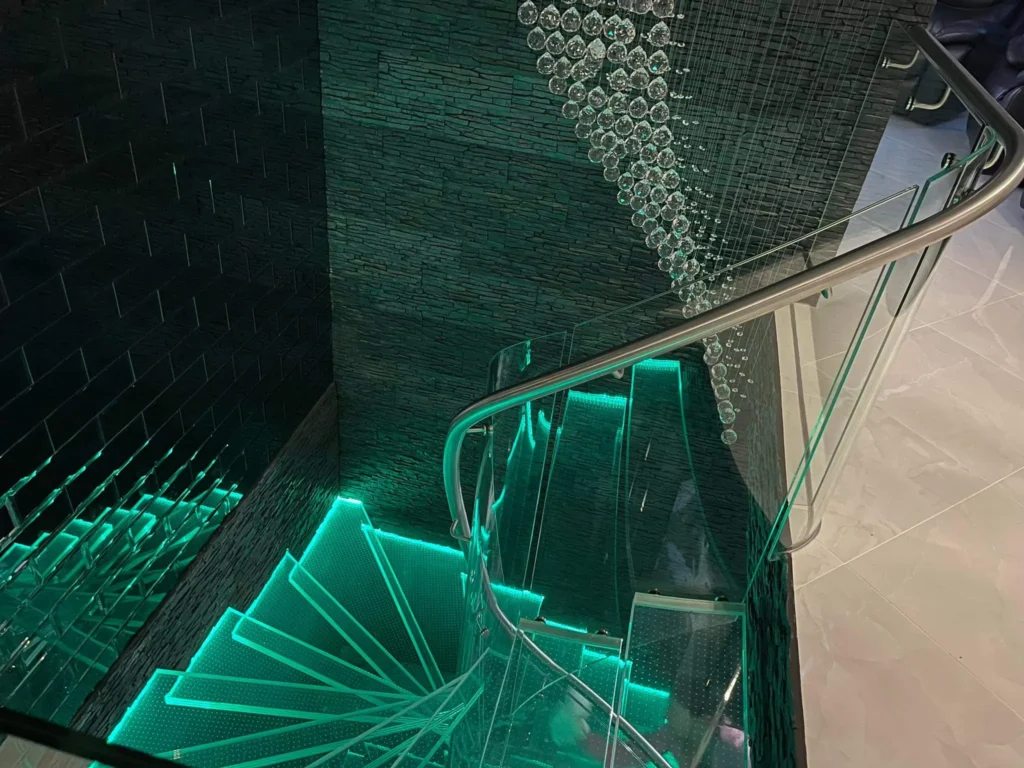 Floating shelf stairs