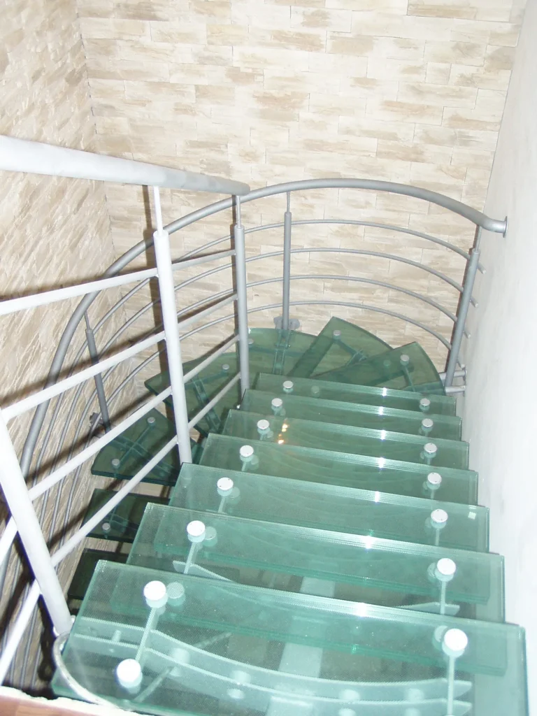 Open-riser stairs